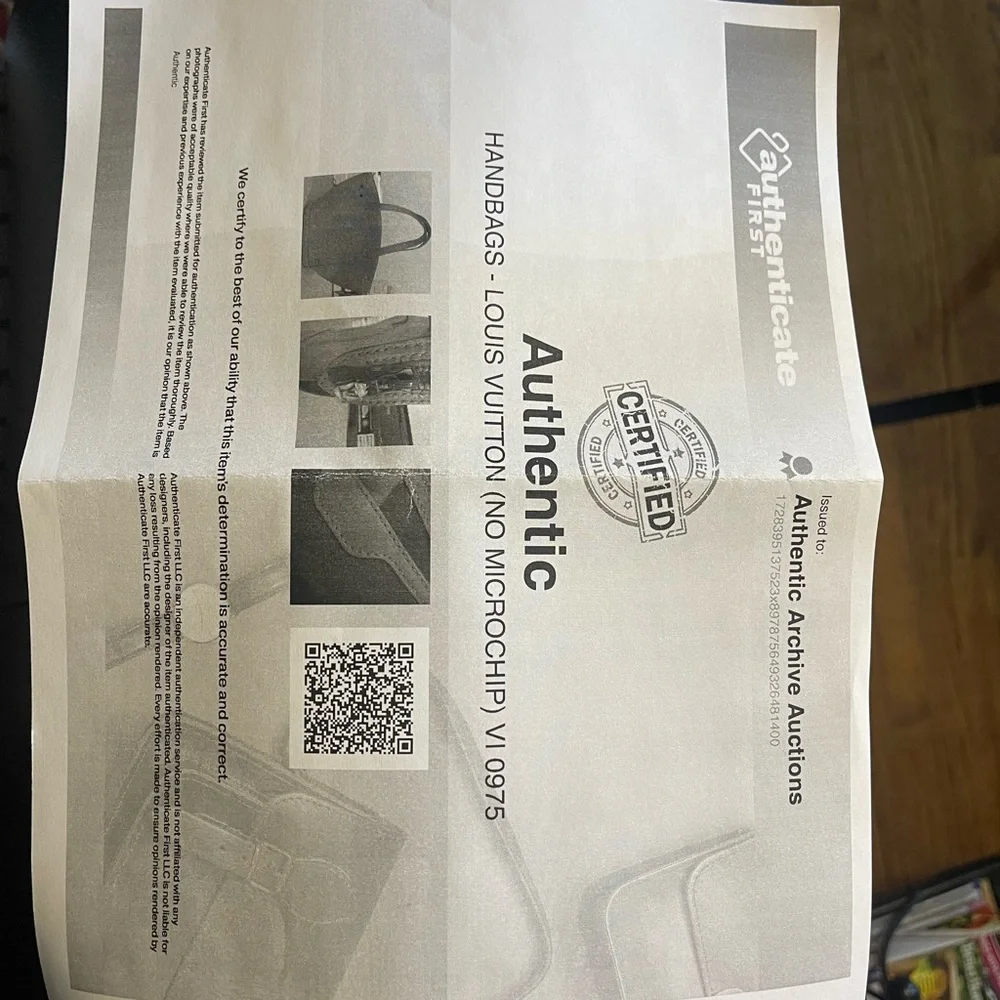 Elegant Louis Vuitton Epi Saint Jacques Tote Bag - Picture 10 of 12